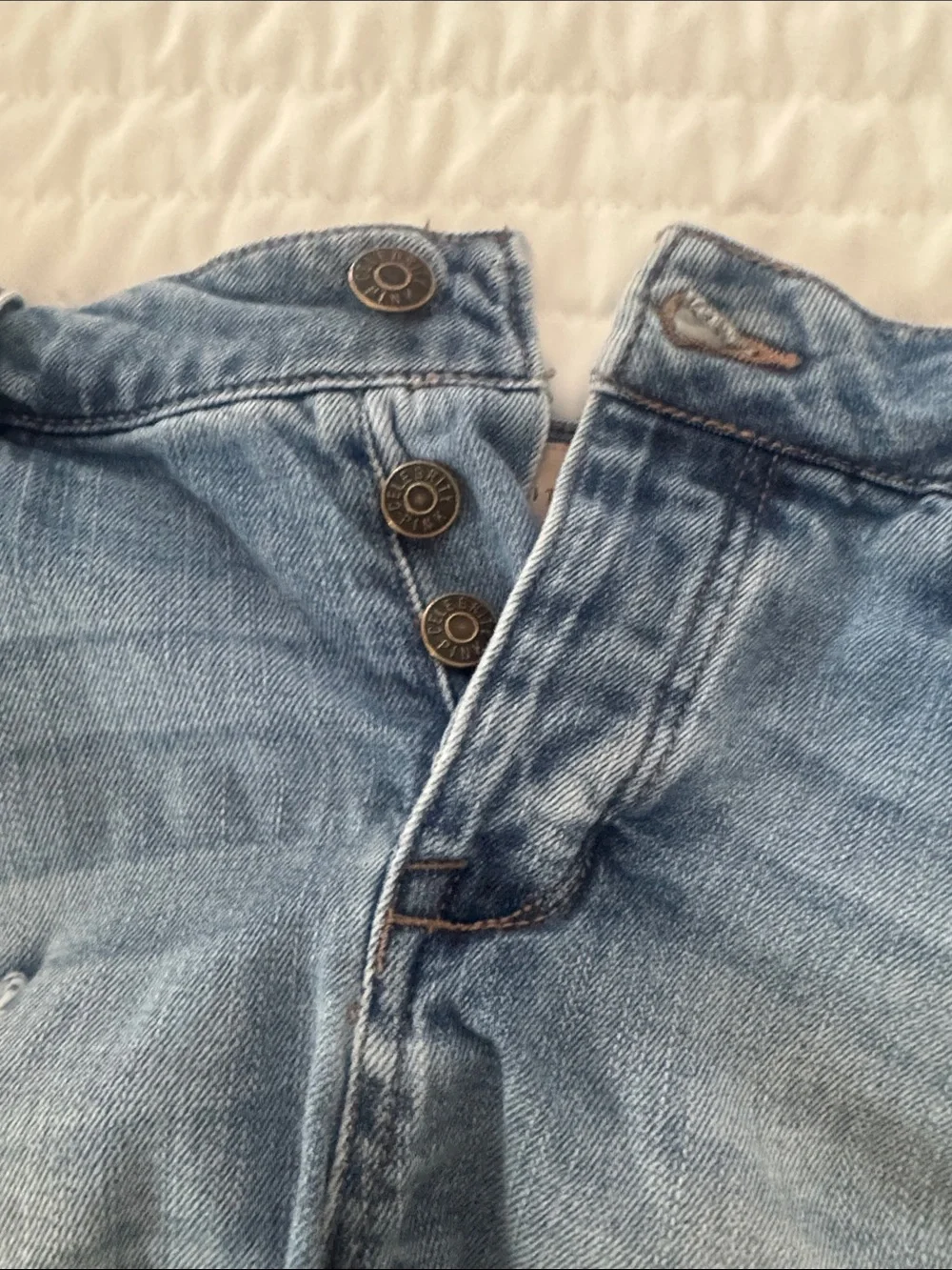 Distressed denim Shorts